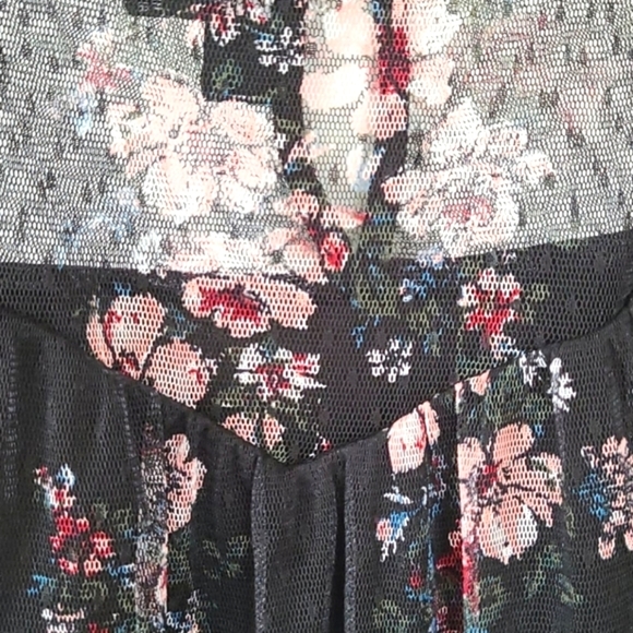 IZ BYER Floral Mesh Off the Shoulder Top - Picture 3 of 13